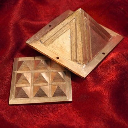 Vastu Copper Pyramid with Base Vastu Pyramid Plate