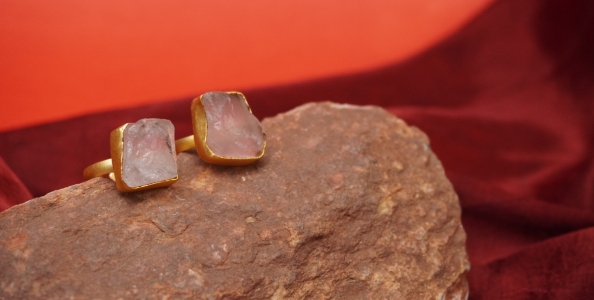 Rose Quartz rough stone ring