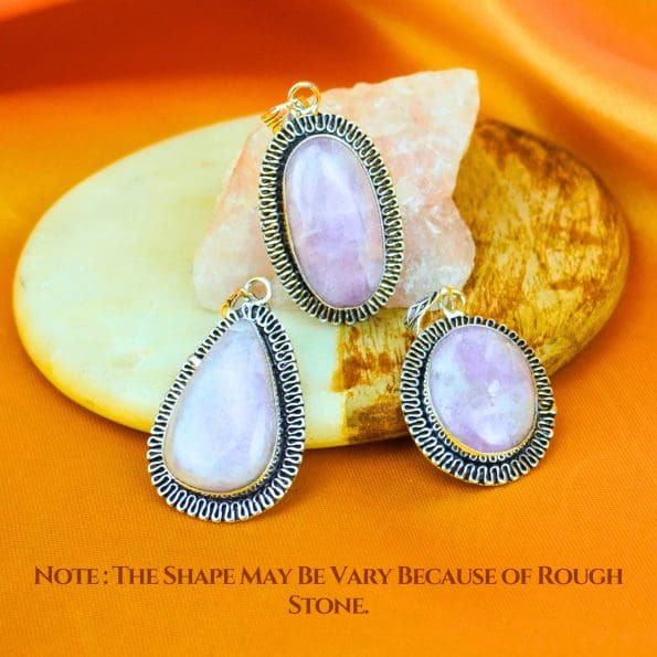 Kunzite Oval Shape Pendant