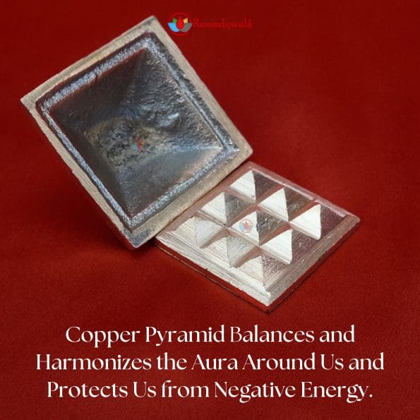 Vastu Copper Pyramid with Base